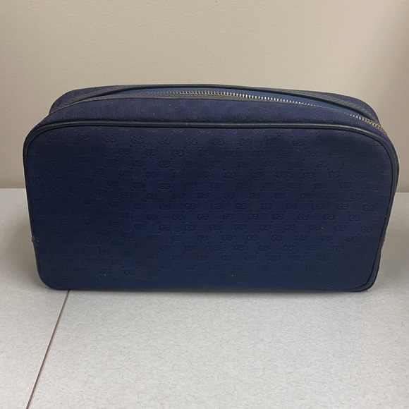 SOLD💙Vintage Gucci Toiletry Pouch💙 - Picture 13 of 16